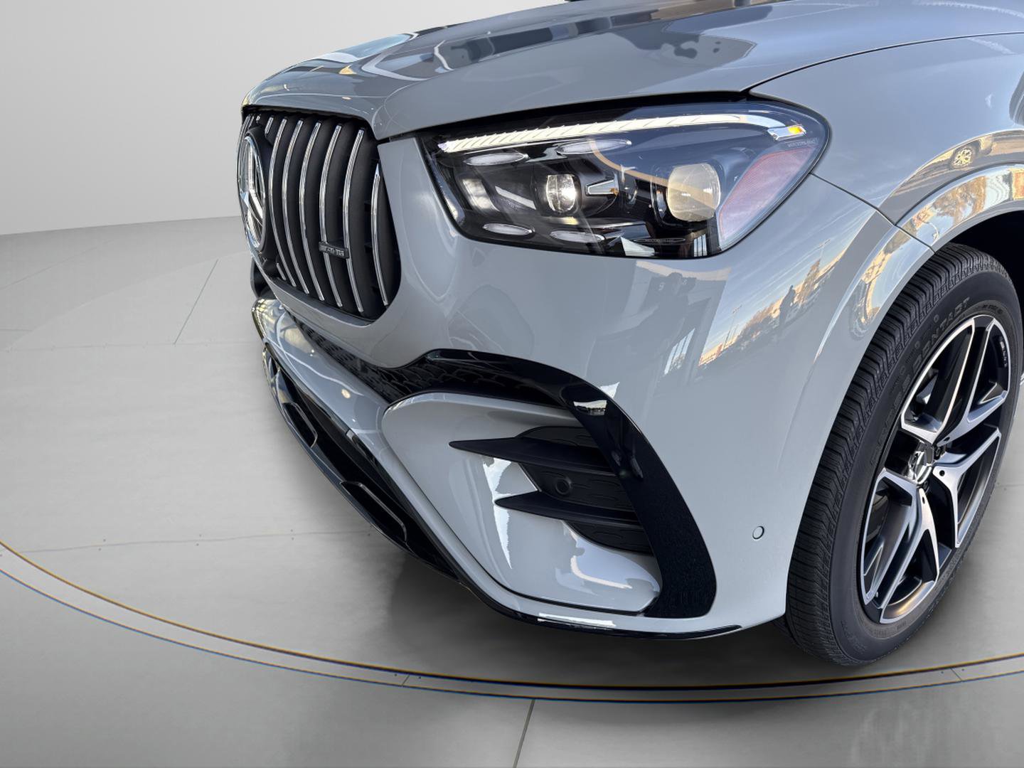 New 2026 Mercedes-Benz GLE 53 AMG 4MATIC Coupe image 9