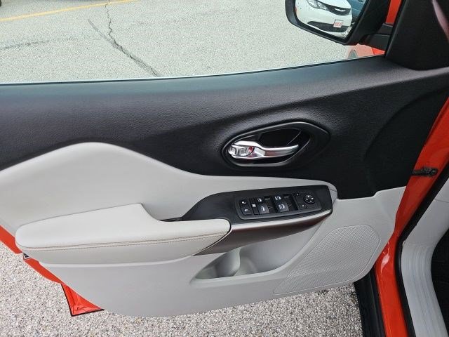 Used 2021 Jeep Cherokee Latitude Lux image 20