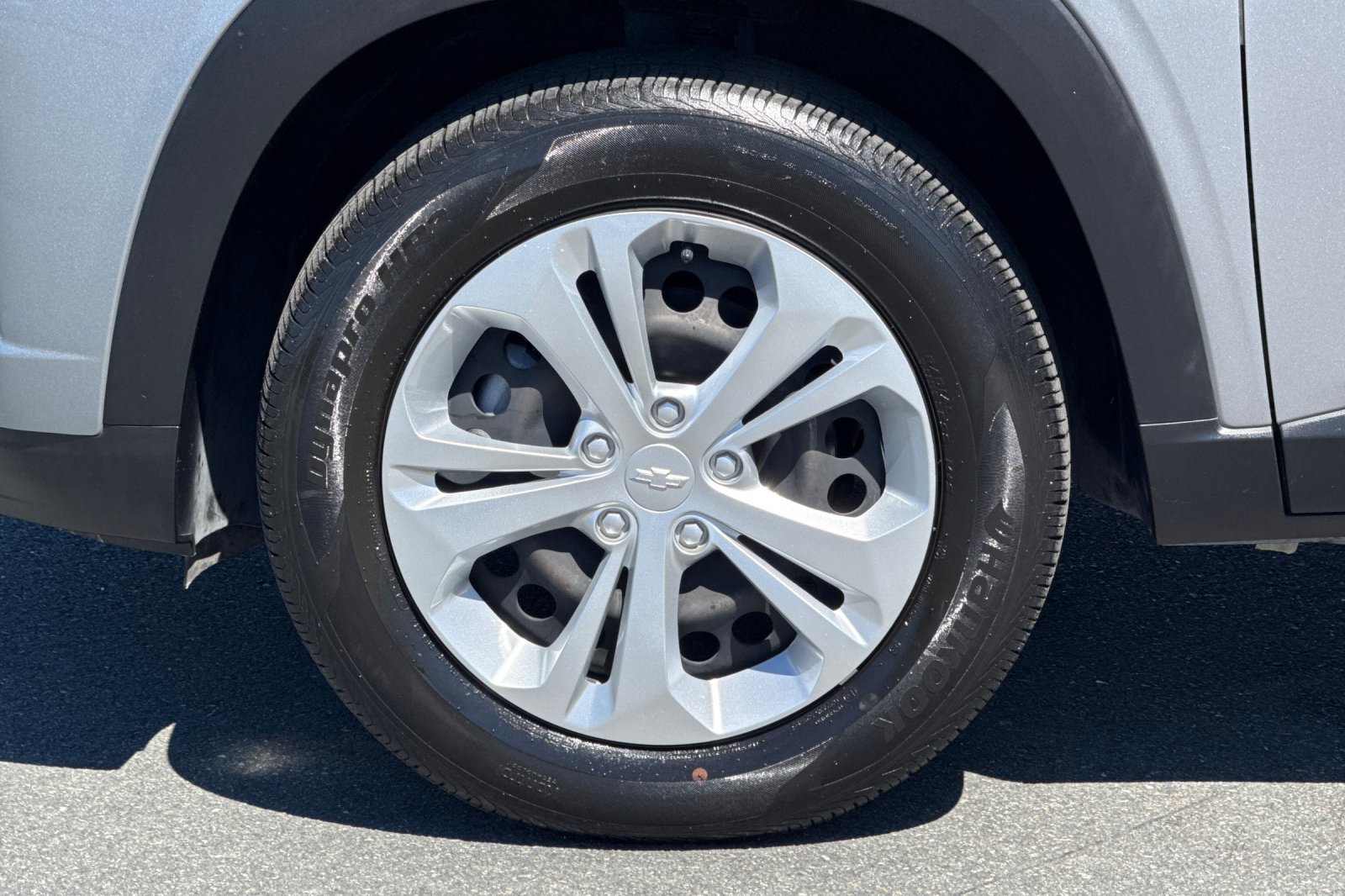 Used 2024 Chevrolet Trax LS w/ Driver Confidence Package image 24