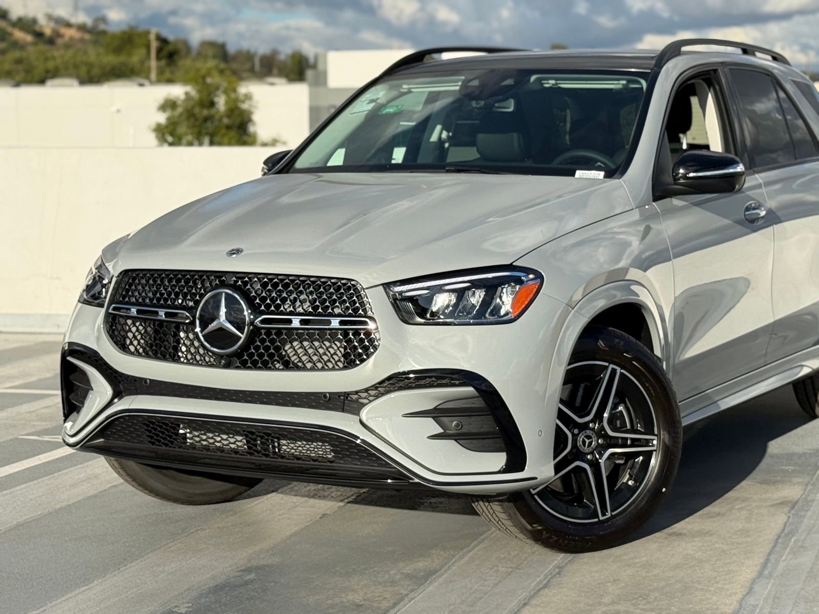New 2026 Mercedes-Benz GLE 450e 4MATIC image 3