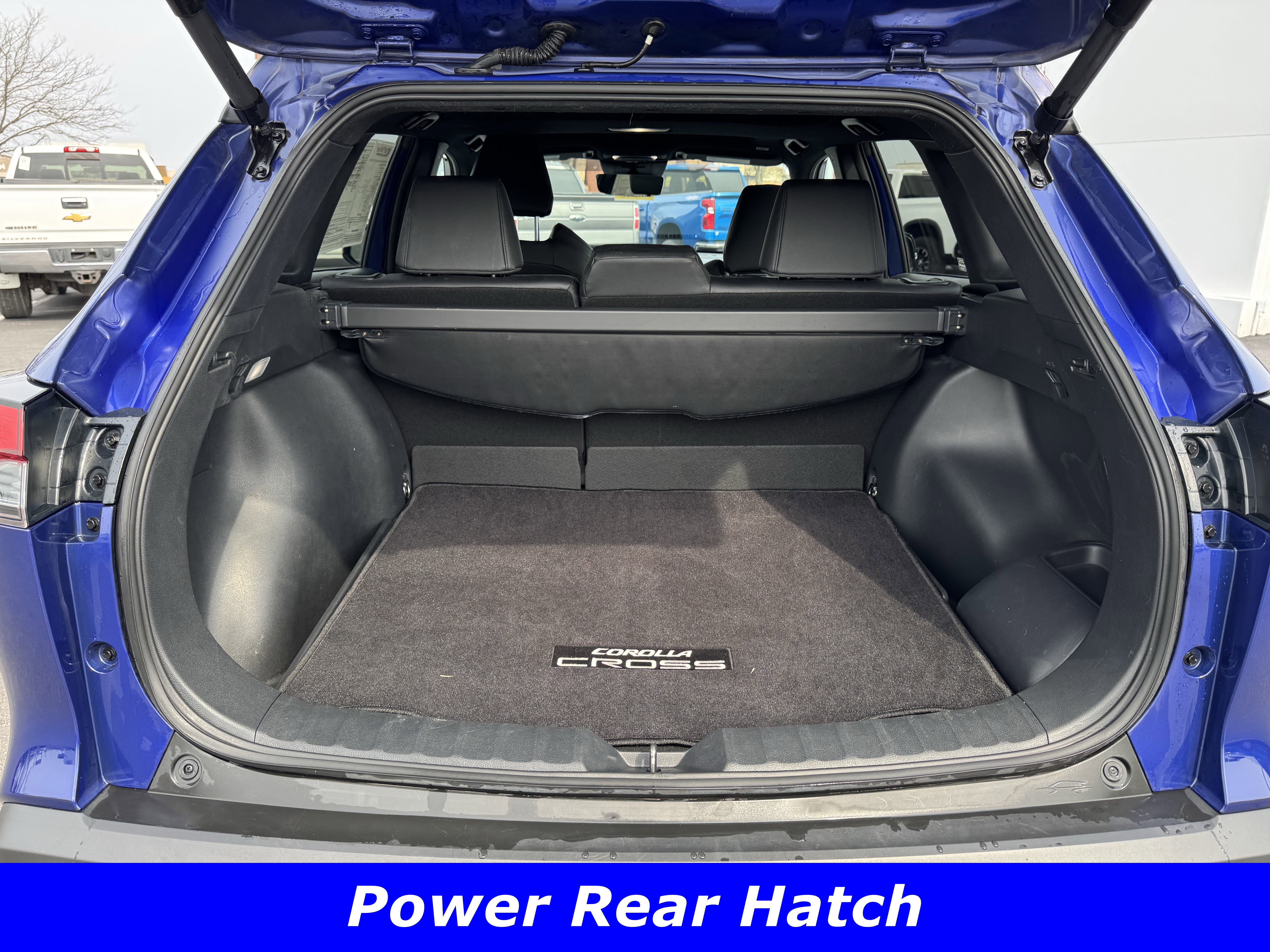 Used 2024 Toyota Corolla Cross XSE w/ Convenience Package image 13