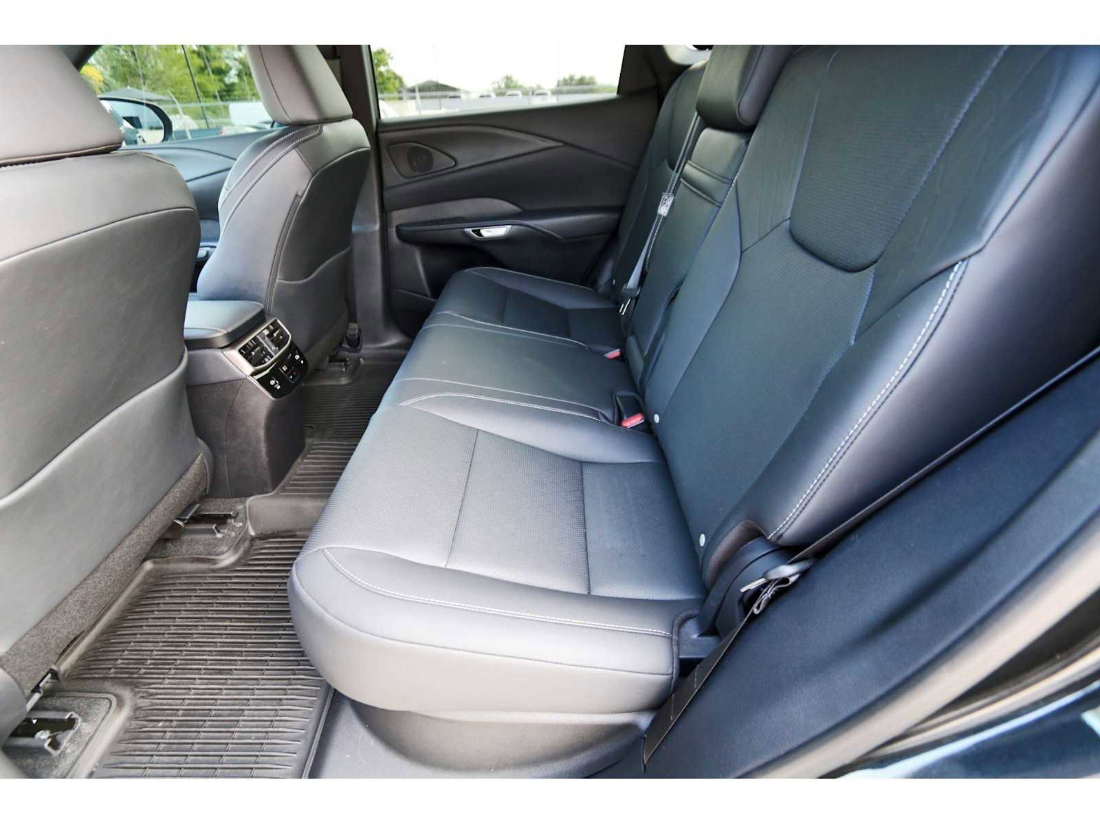 Used 2025 Lexus RX 350 Premium Plus w/ Convenience Package image 12