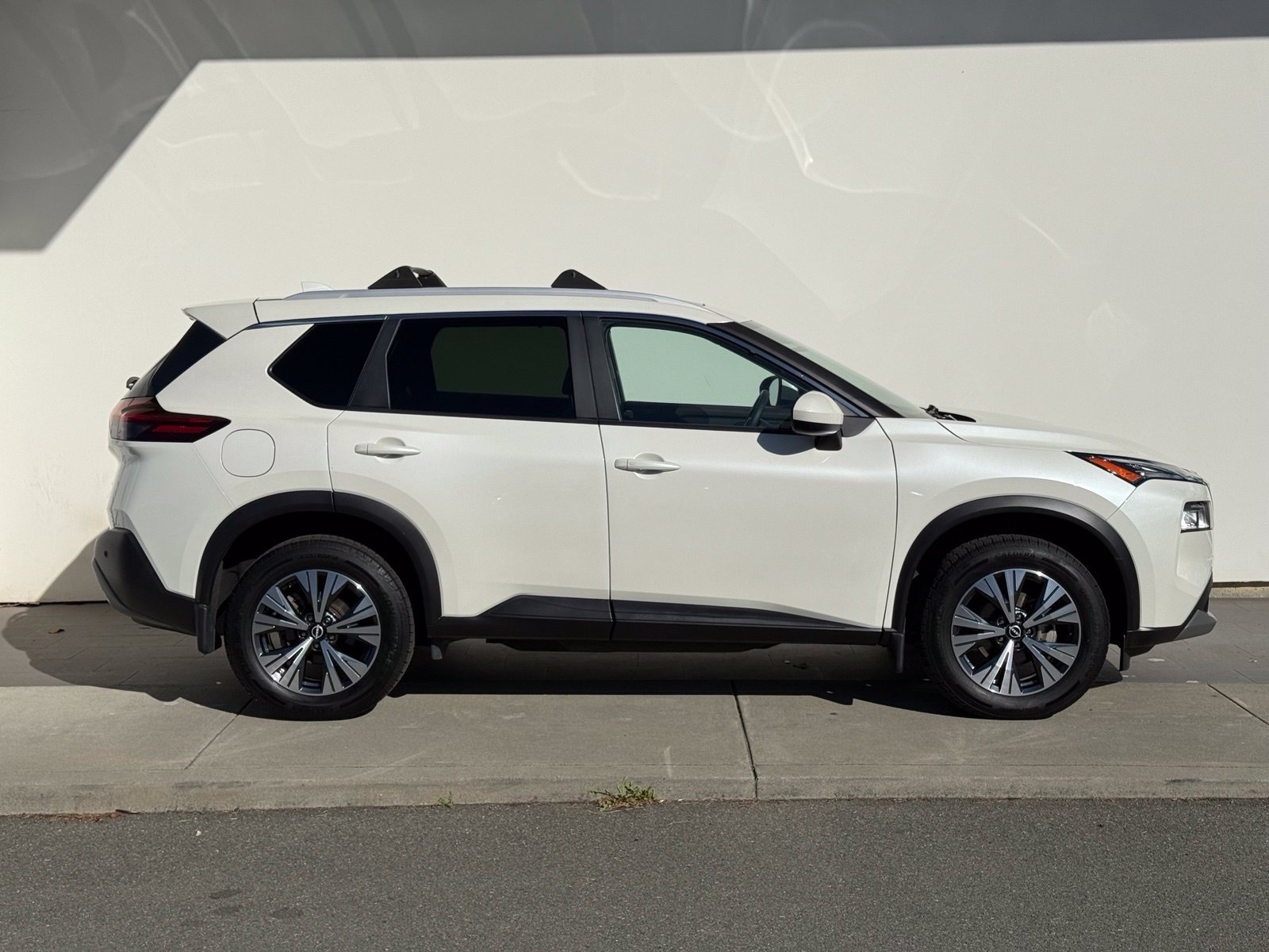 Used 2023 Nissan Rogue SV w/ SV Premium B Package AWD/4WD image 8
