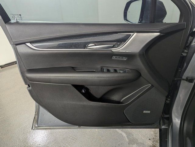 Used 2022 Cadillac XT5 Premium Luxury image 9