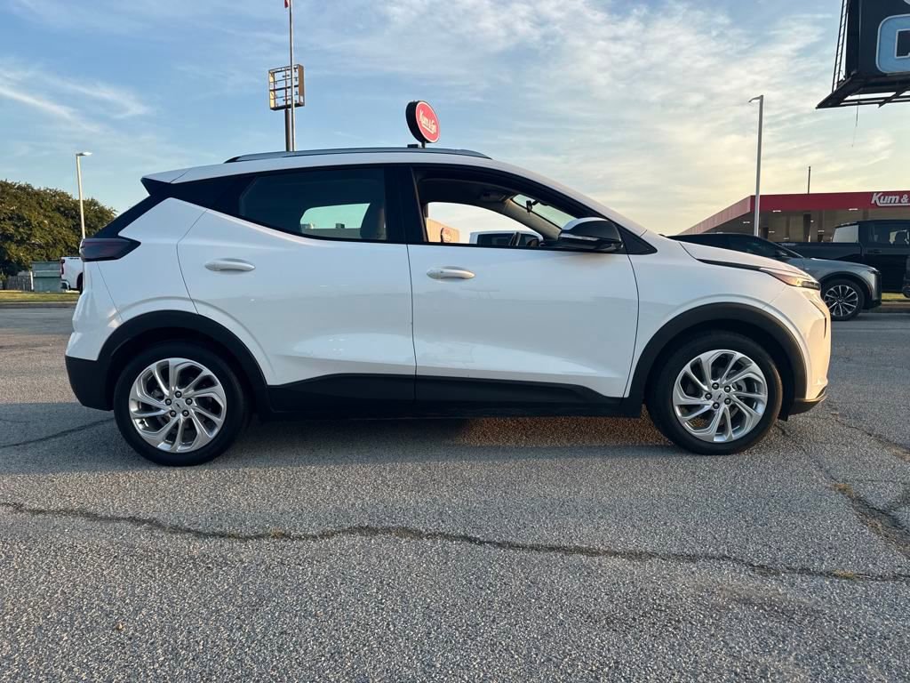 Used 2023 Chevrolet Bolt EUV LT image 8