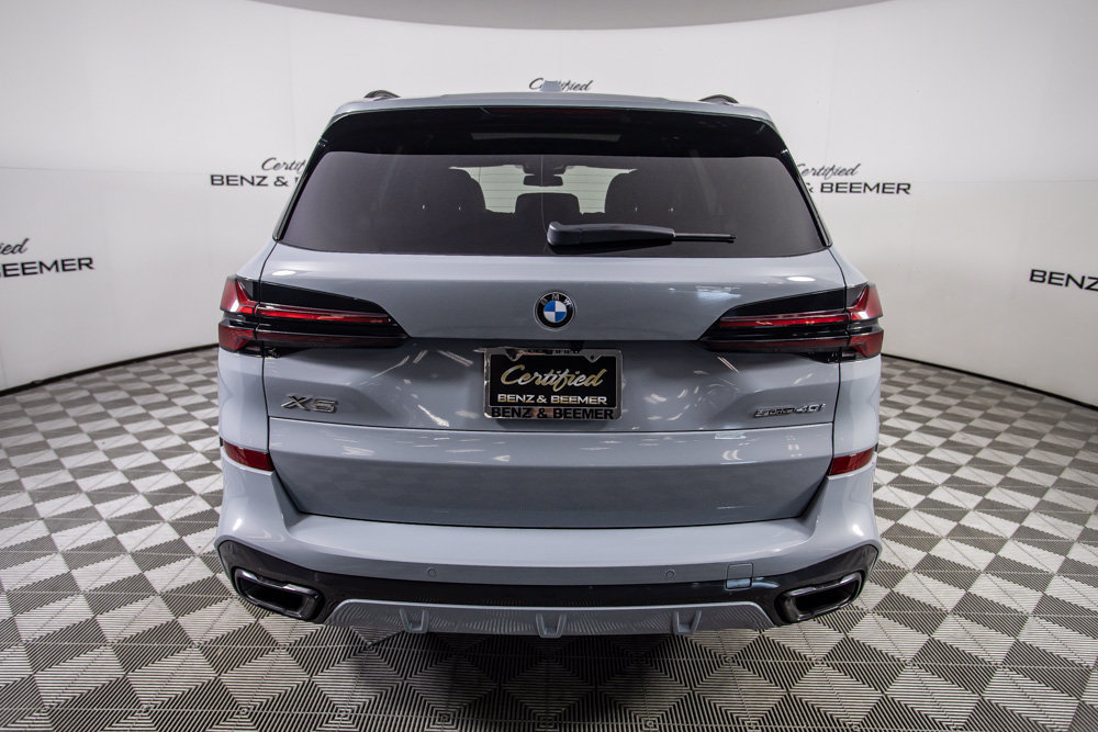 Used 2026 BMW X5 sDrive40i w/ M Sport Package RWD image 7