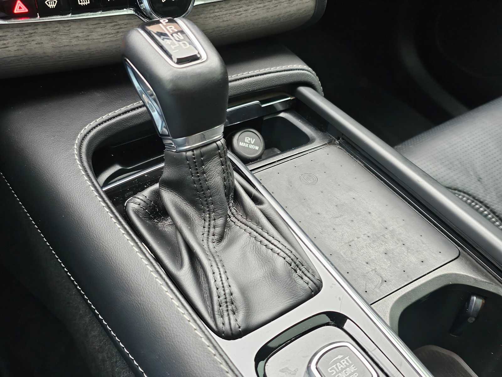 Certified 2022 Volvo XC90 T6 Inscription w/ Climate Package image 30