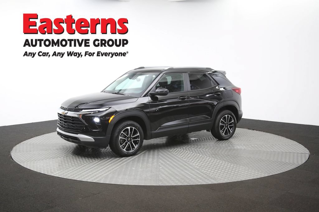 Used 2026 Chevrolet TrailBlazer LT w/ LT Cold Weather Package AWD/4WD image 56