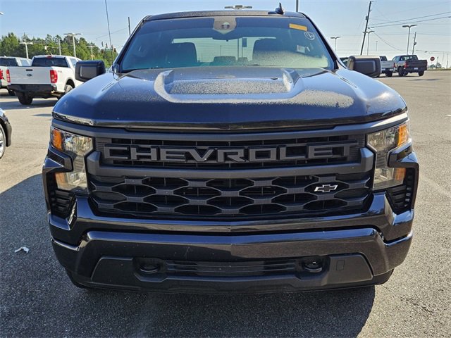 Used 2022 Chevrolet Silverado 1500 Custom image 2