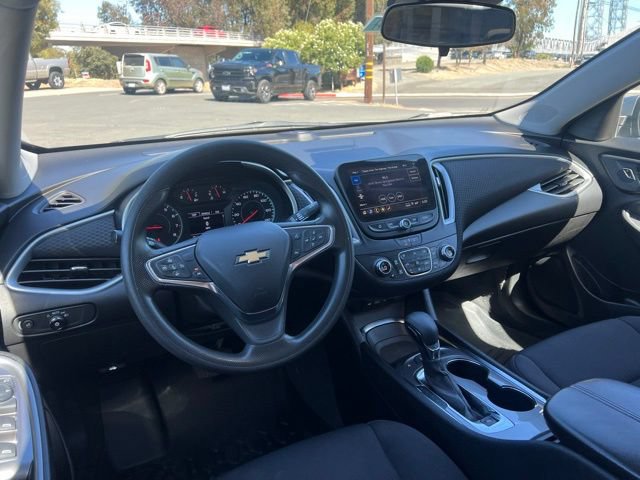 Used 2024 Chevrolet Malibu LT FWD image 12