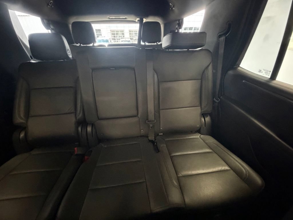 Used 2025 Chevrolet Tahoe LT AWD/4WD image 15