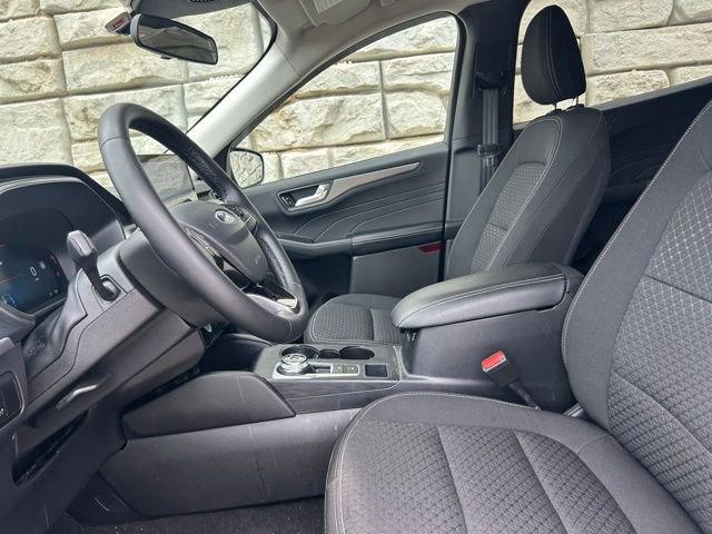 Used 2023 Ford Escape Active w/ Tech Pack #2 AWD/4WD image 8