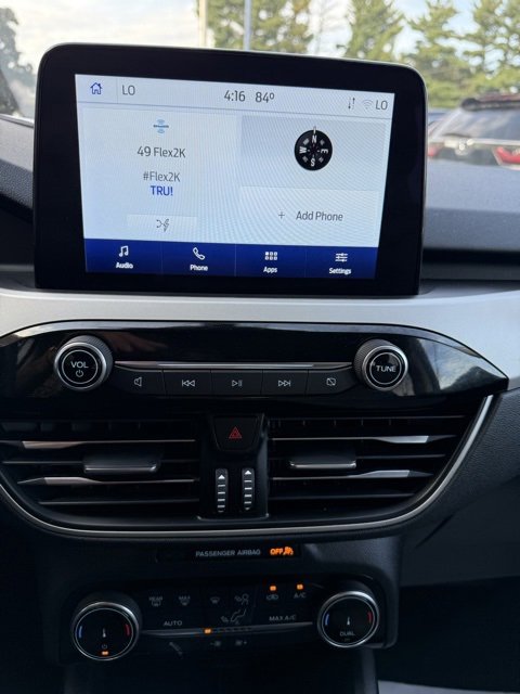 Used 2022 Ford Escape SE image 23