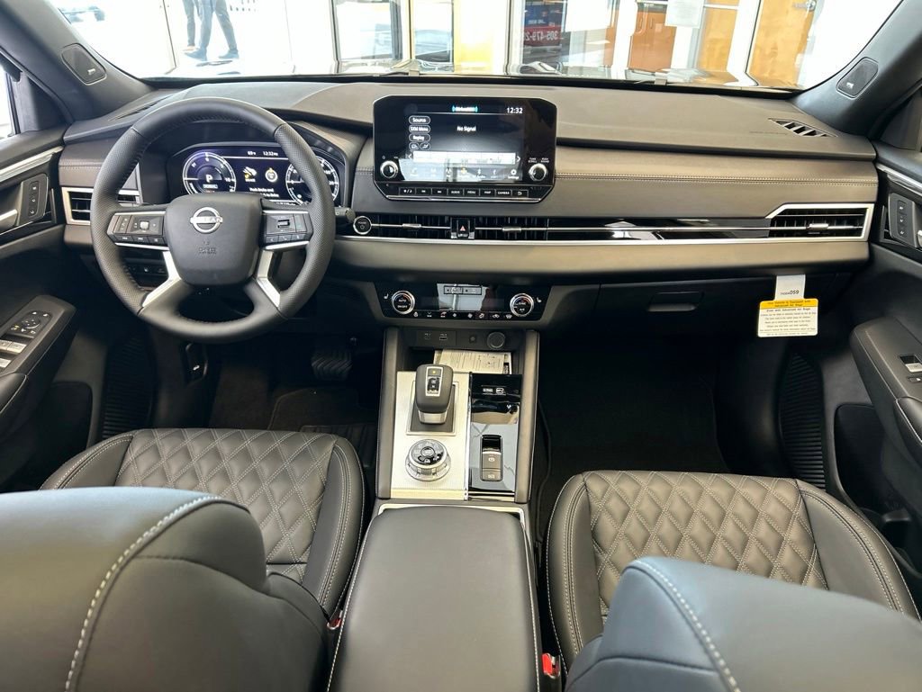 New 2026 Nissan Rogue Platinum AWD/4WD image 11