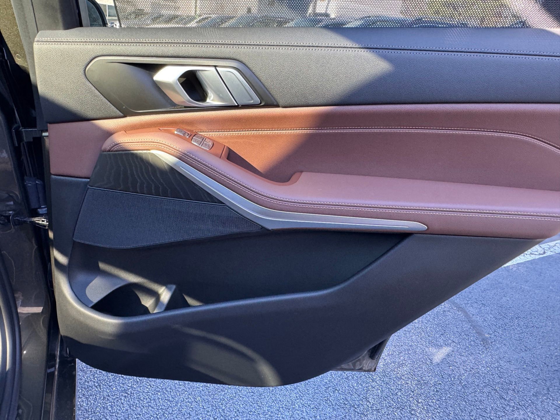 Used 2022 BMW X7 xDrive40i w/ Premium Package image 22