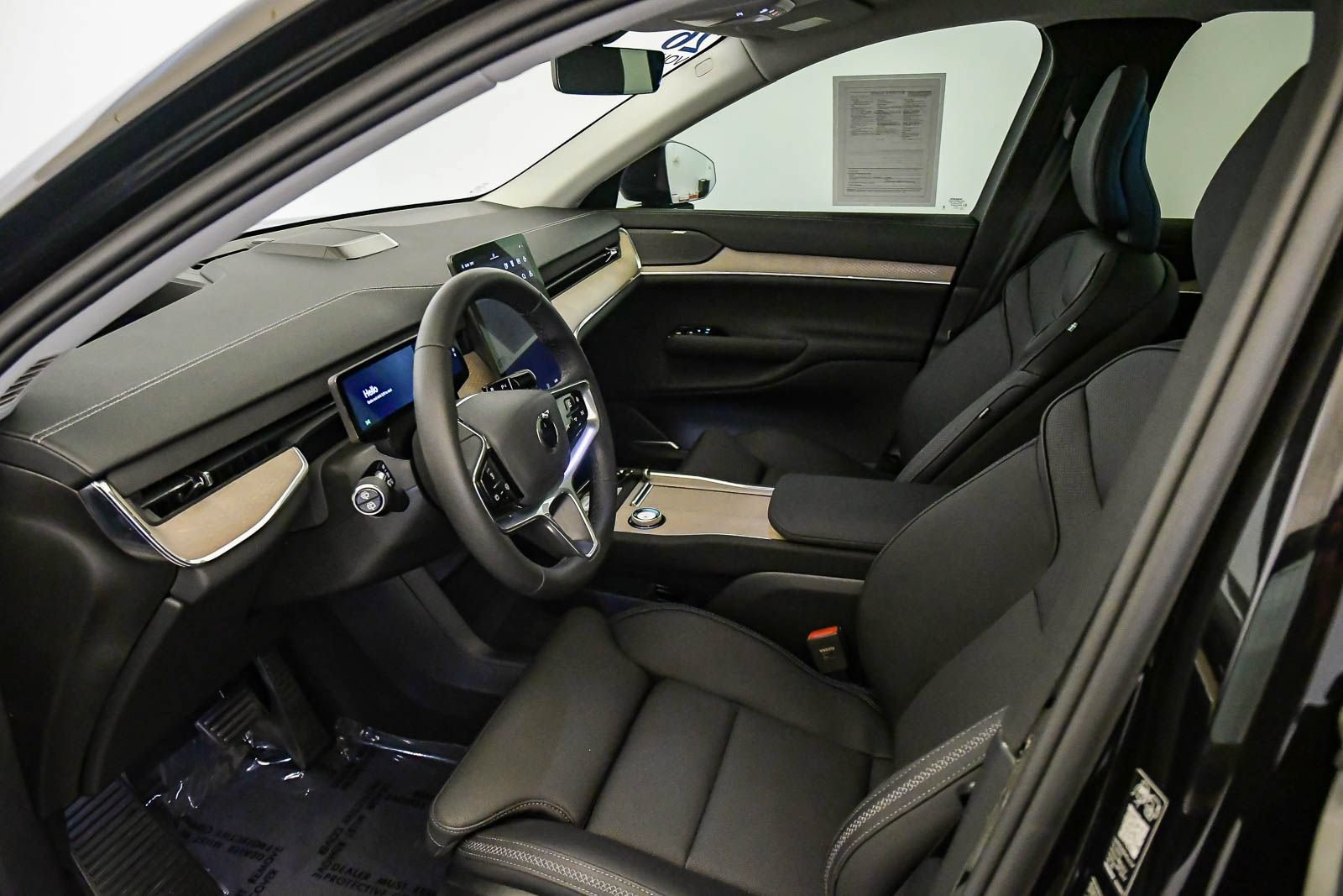 Certified 2026 Volvo EX90 Plus AWD/4WD image 16