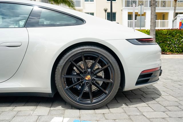 Used 2021 Porsche 911 Carrera 4 AWD/4WD image 16