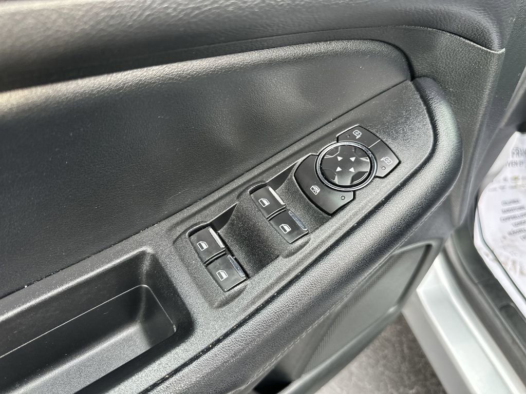 Used 2022 Ford Edge SEL image 13