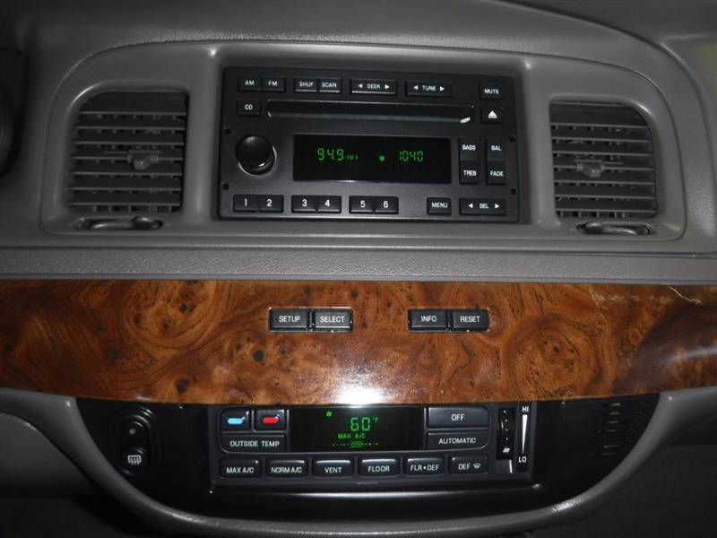 Used 2007 Mercury Grand Marquis LS image 34