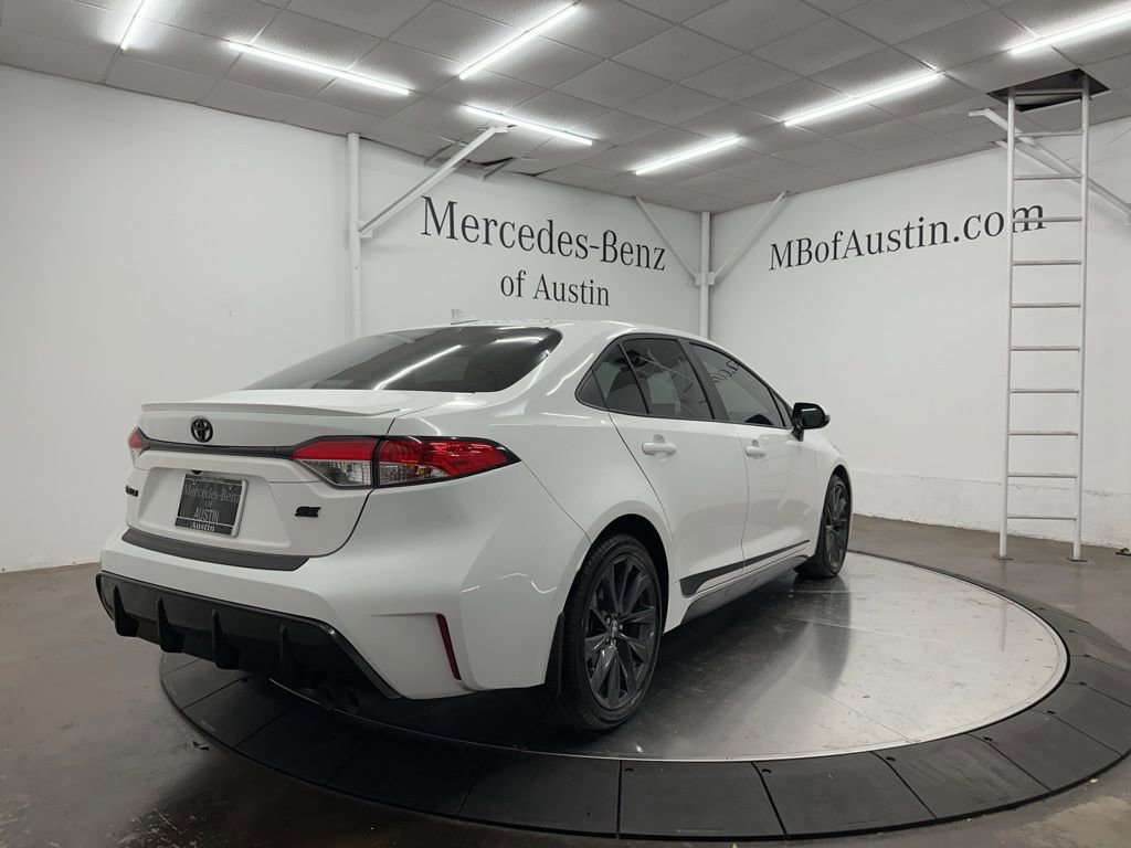 Used 2025 Toyota Corolla SE image 7