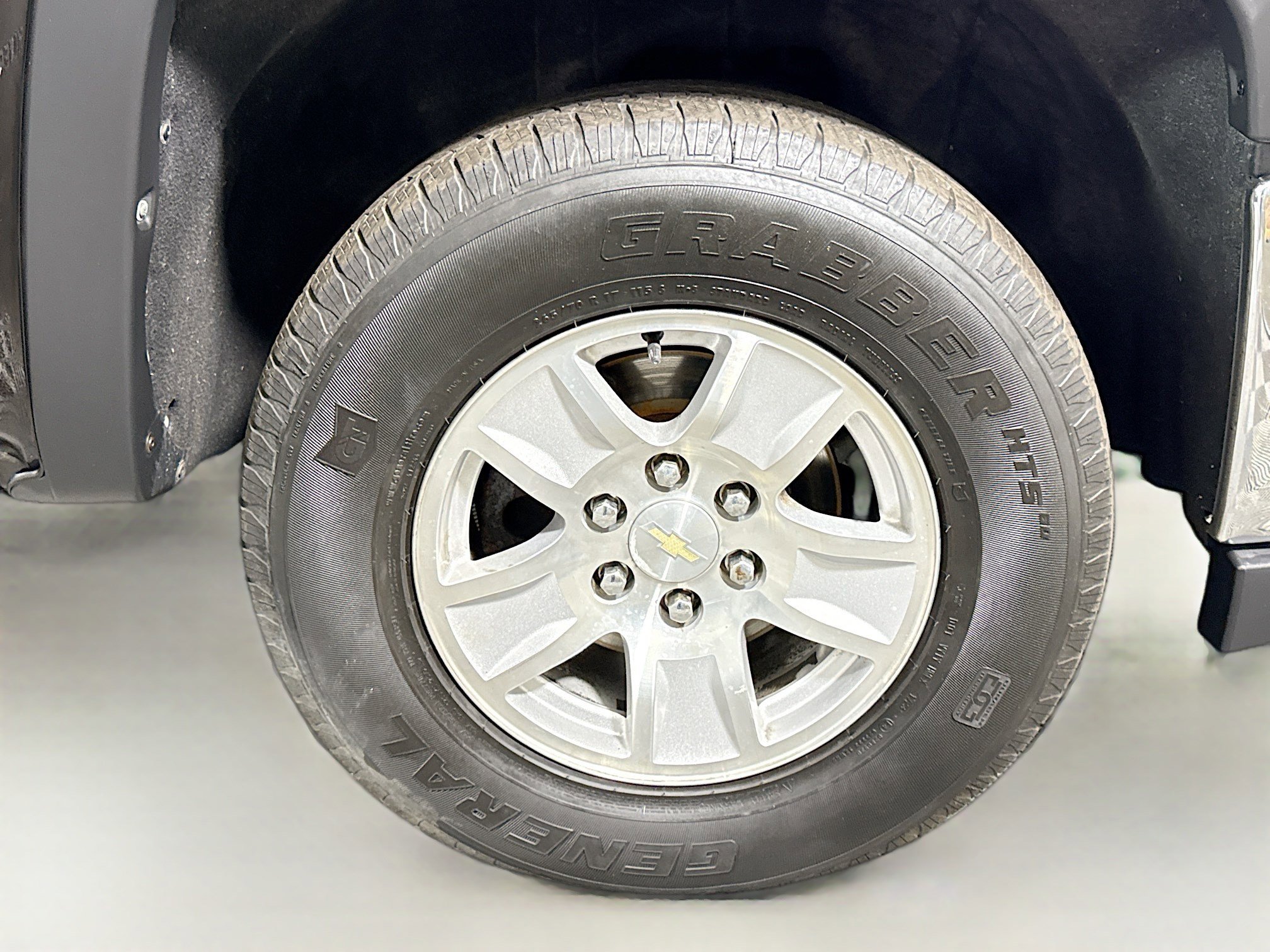 Used 2018 Chevrolet Silverado 1500 LT w/ All Star Edition image 31