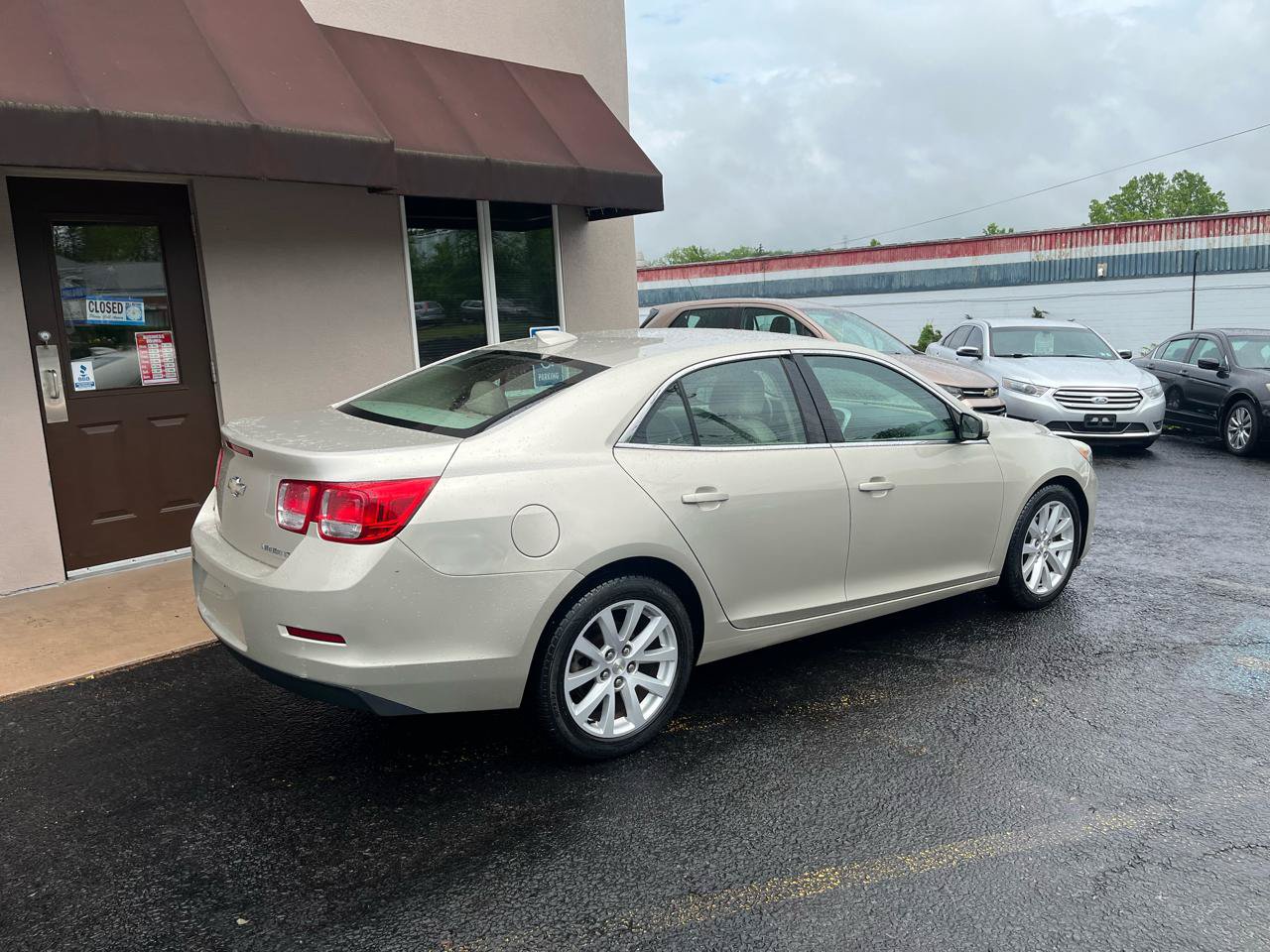 Used 2015 Chevrolet Malibu LT FWD image 6
