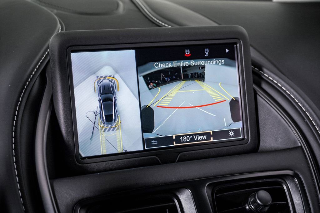 Used 2021 Aston Martin DB11 Coupe image 29