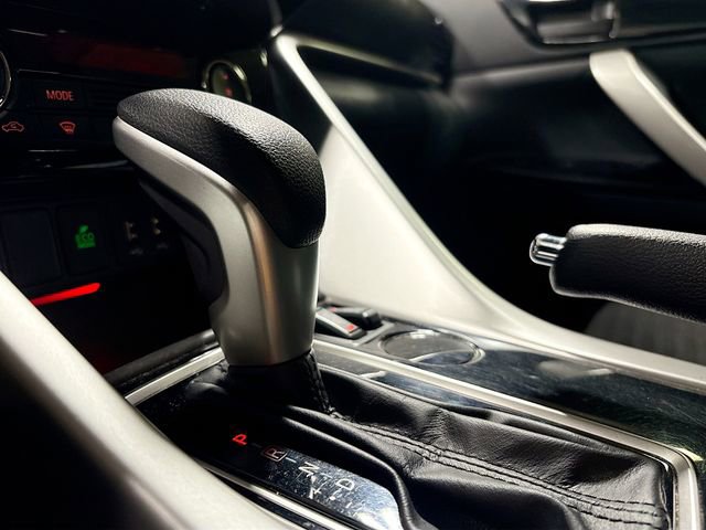 Used 2022 Mitsubishi Eclipse Cross LE image 18