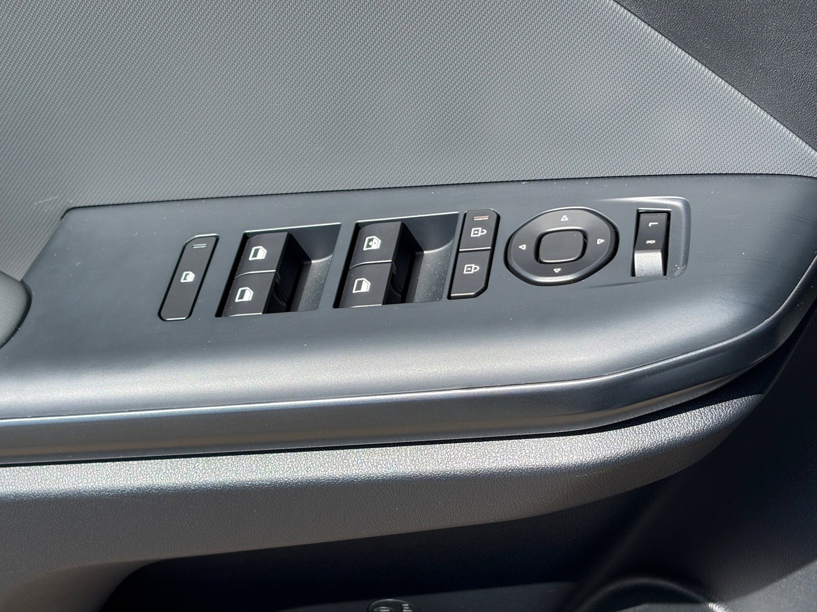 Certified 2025 Kia K4 LXS FWD image 17