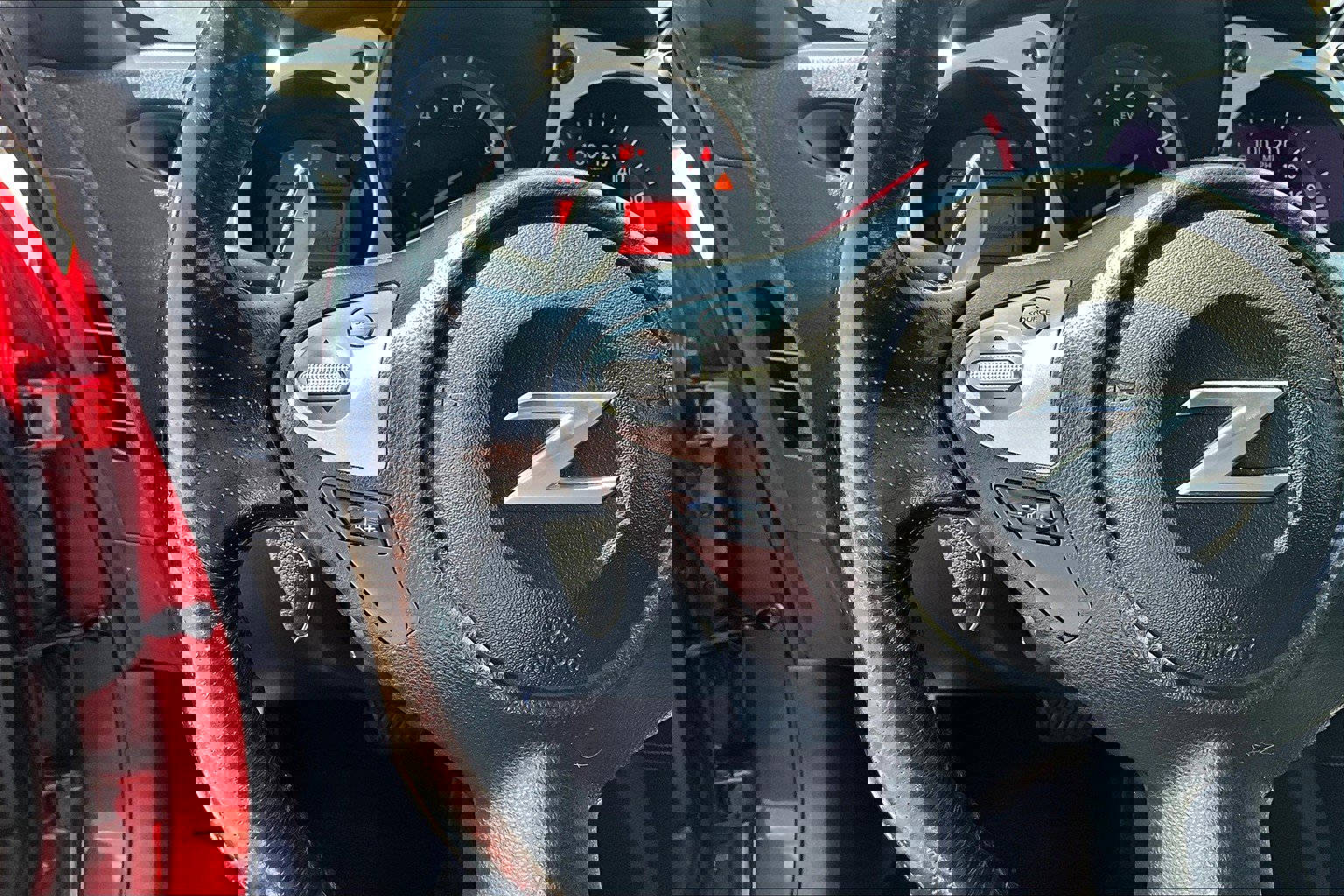 Used 2014 Nissan 370Z Coupe image 17