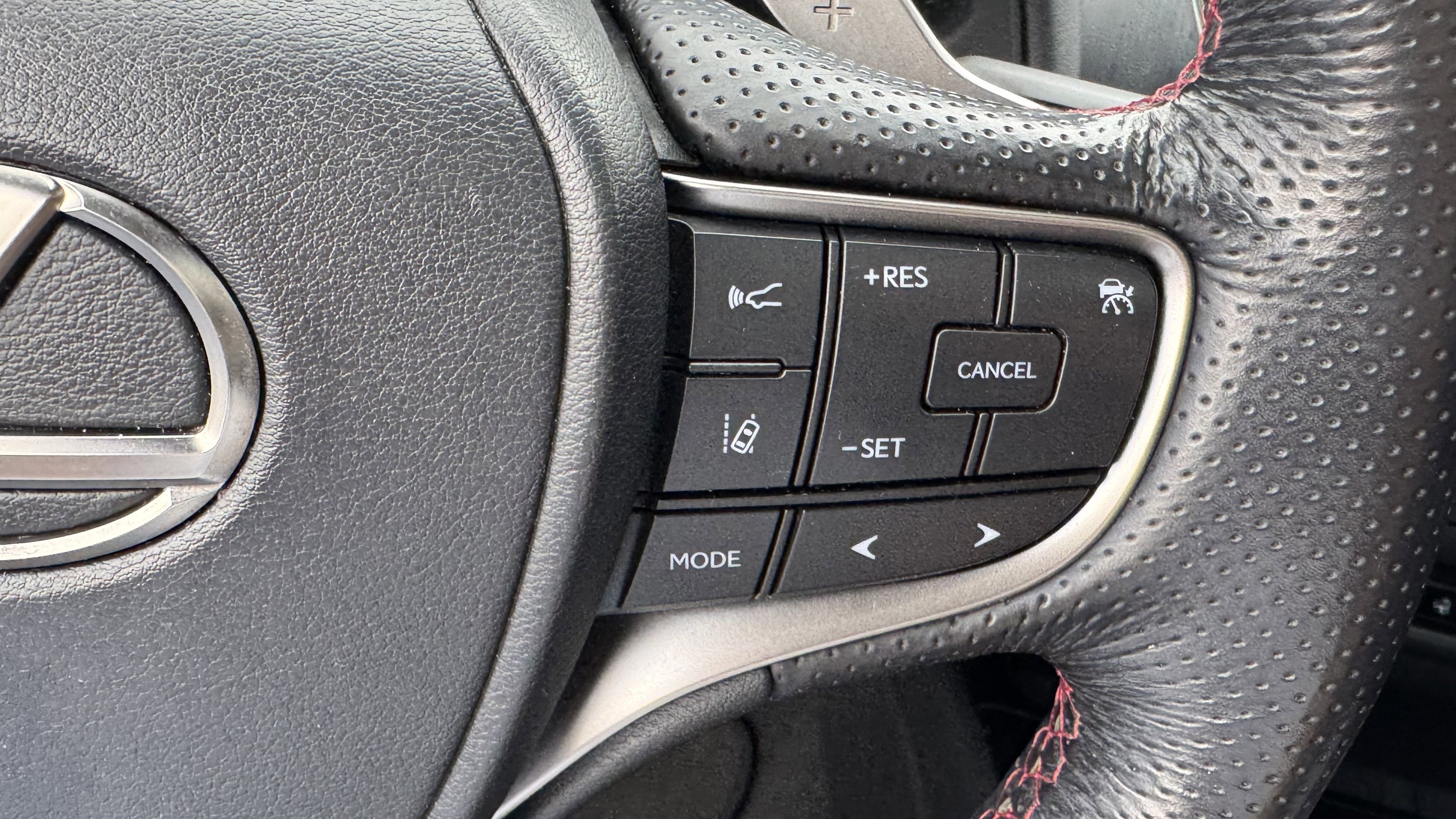 Used 2019 Lexus UX 200 F Sport image 22