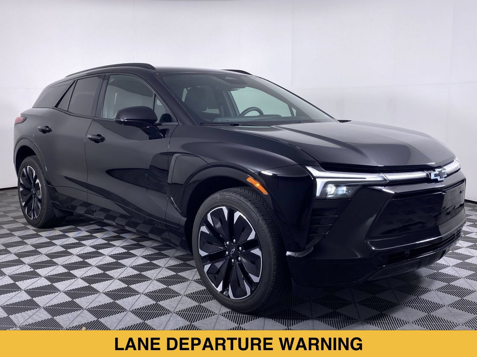 Certified 2025 Chevrolet Blazer EV RS AWD/4WD image 18