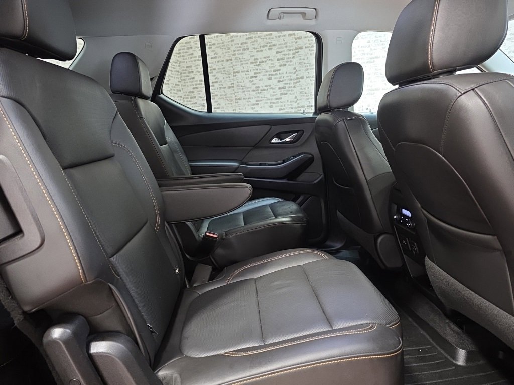 Used 2020 Chevrolet Traverse Premier image 13
