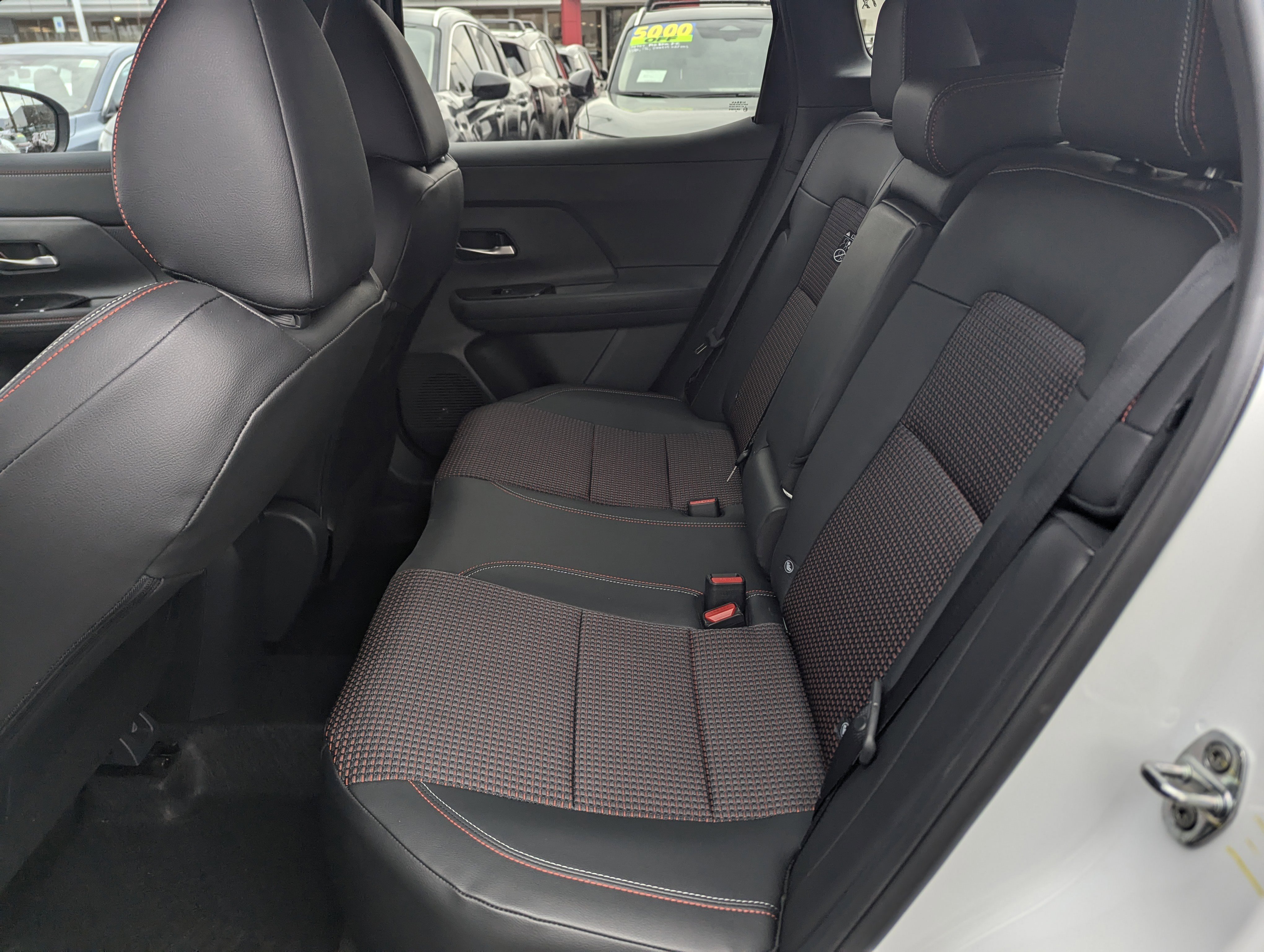 New 2026 Nissan Kicks SR image 9