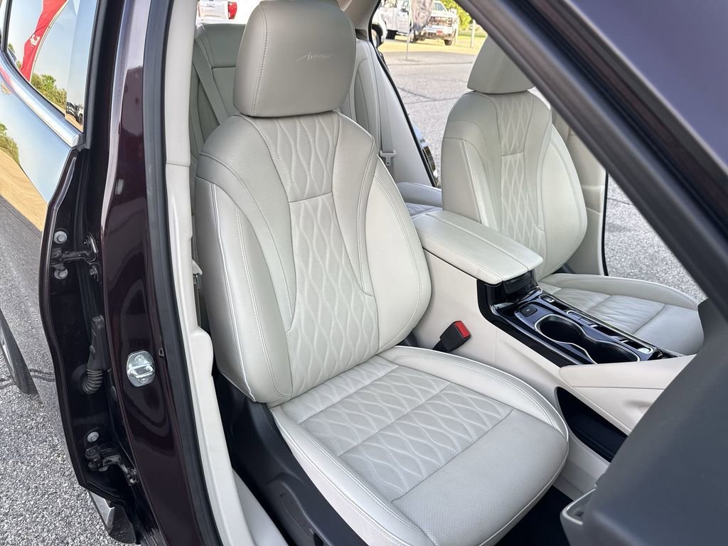 Certified 2023 Buick Envision Avenir AWD/4WD image 25