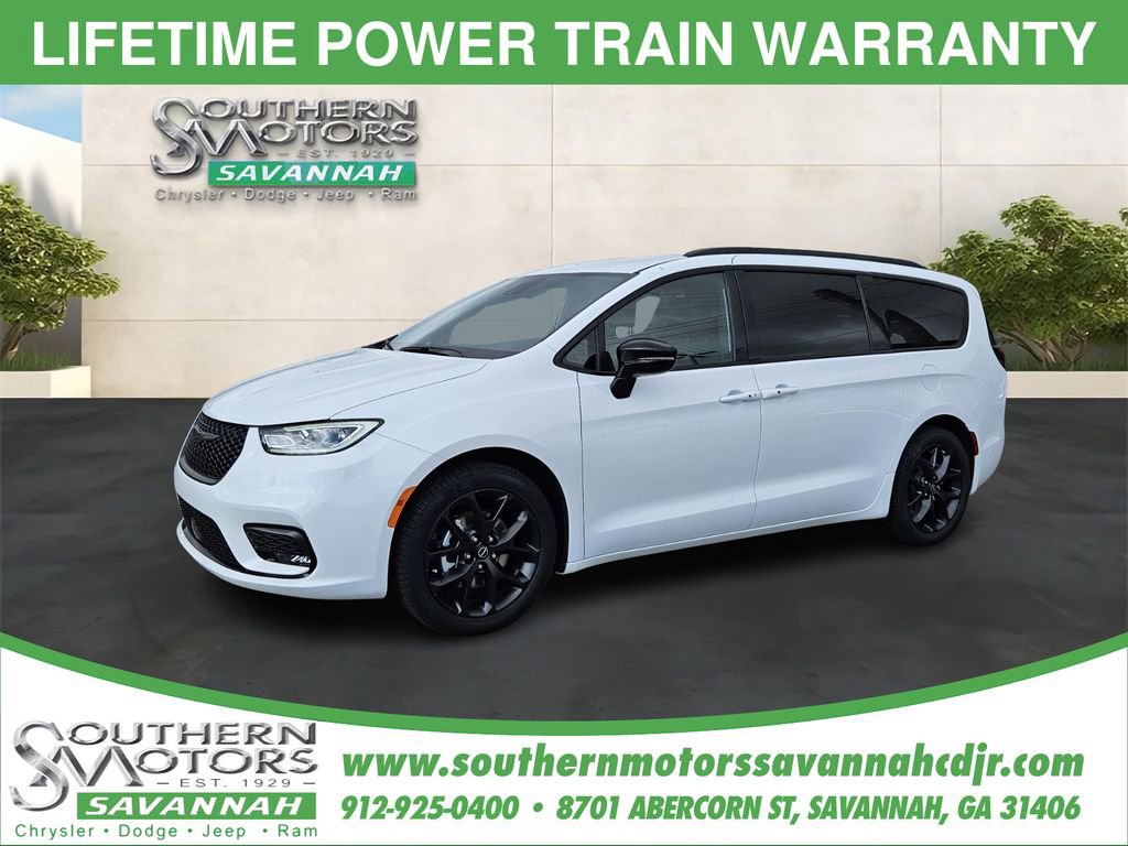 New 2026 Chrysler Pacifica Select w/ S Appearance Package FWD image 1