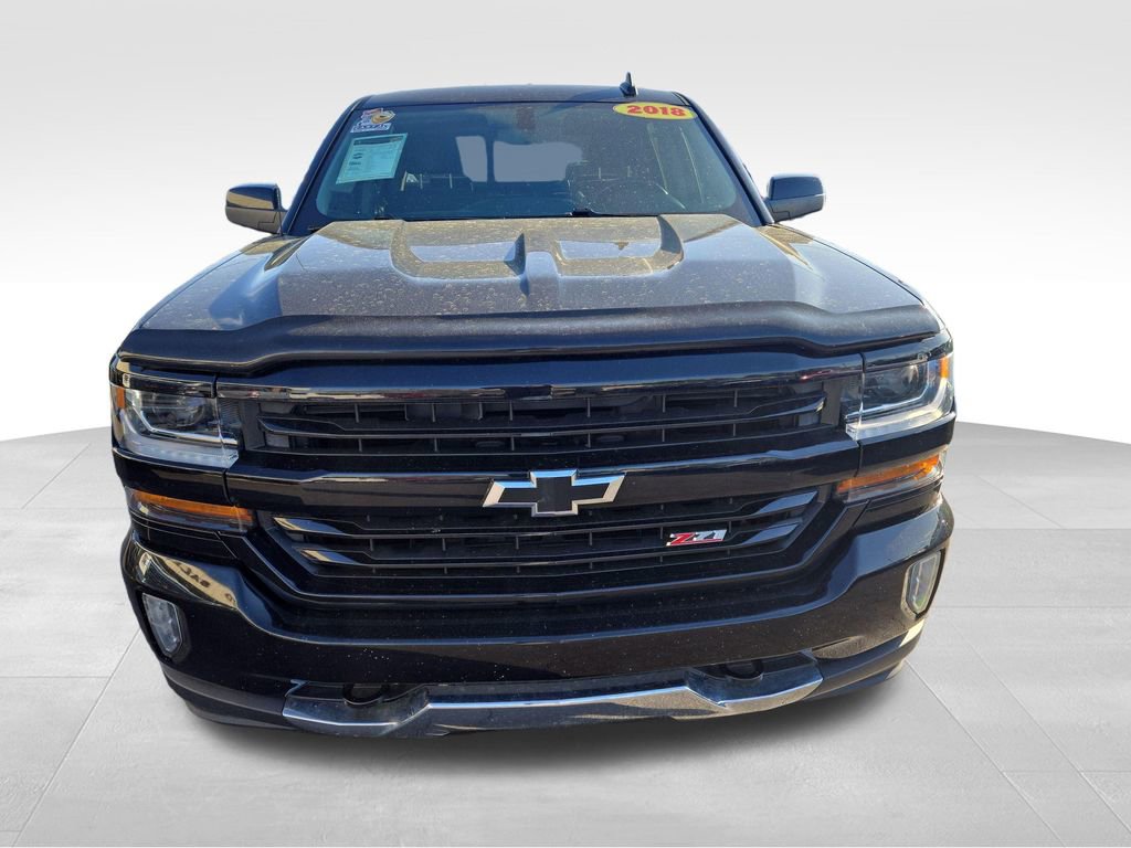 Used 2018 Chevrolet Silverado 1500 LT w/ LPO, Black Pack AWD/4WD image 18