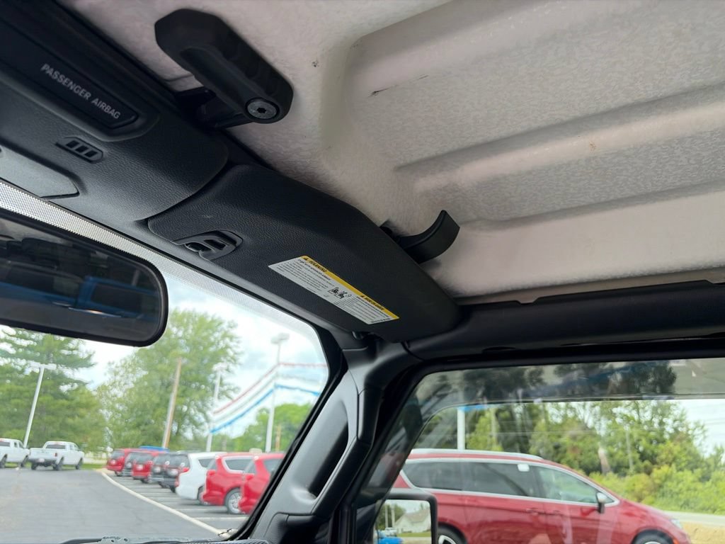 Certified 2018 Jeep Wrangler Sport AWD/4WD image 30