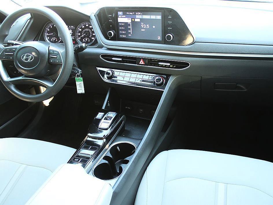 Used 2023 Hyundai Sonata SE FWD image 11