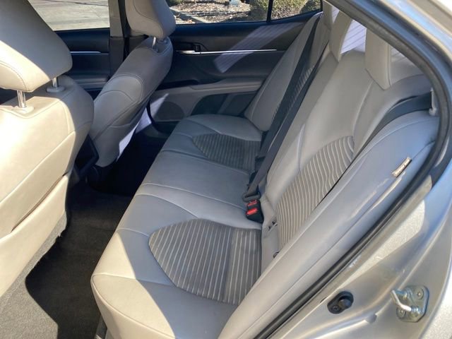 Used 2020 Toyota Camry SE image 13