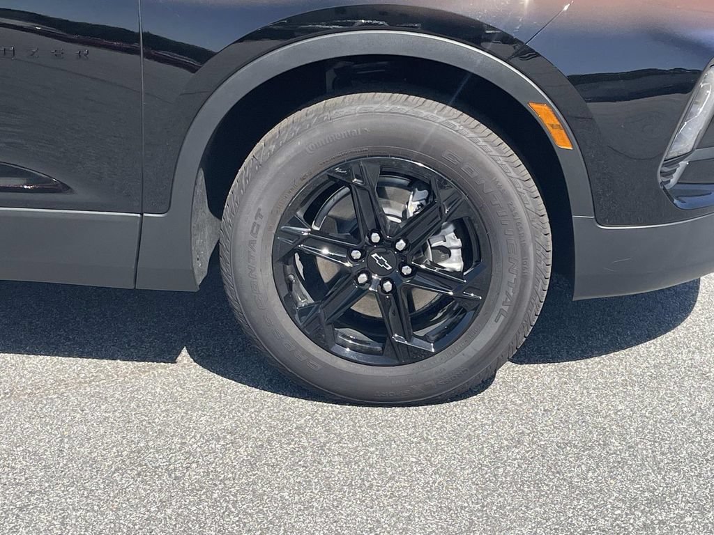 New 2026 Chevrolet Blazer LT w/ Convenience Package FWD image 10