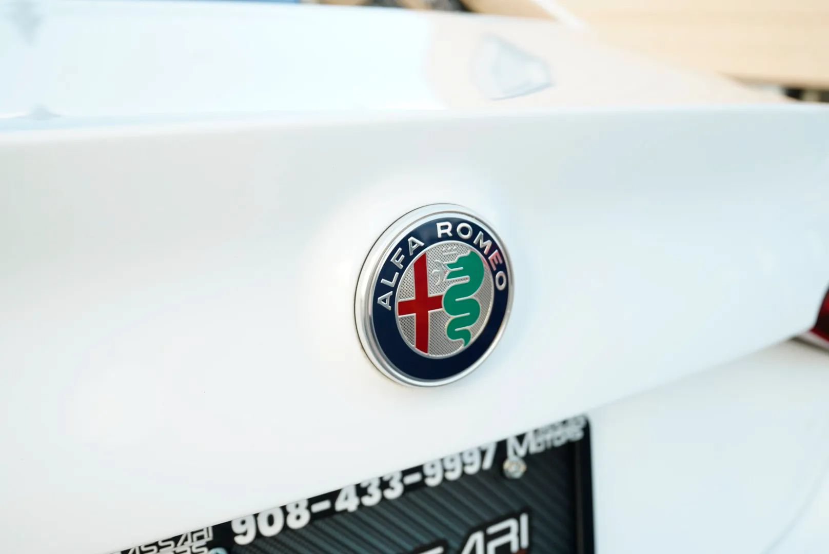 Used 2017 Alfa Romeo Giulia AWD image 13