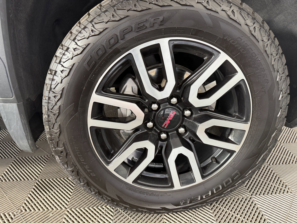 Used 2024 GMC Sierra 1500 AT4 w/ Technology Package image 62
