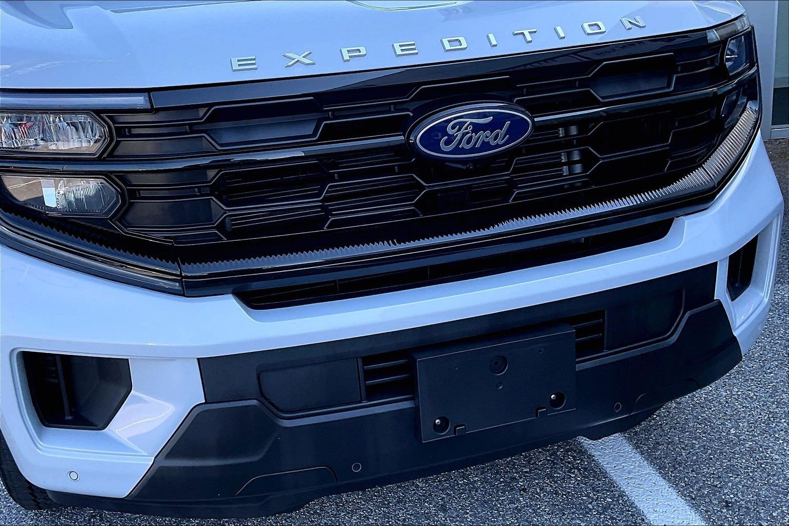 Used 2025 Ford Expedition Active AWD/4WD image 30