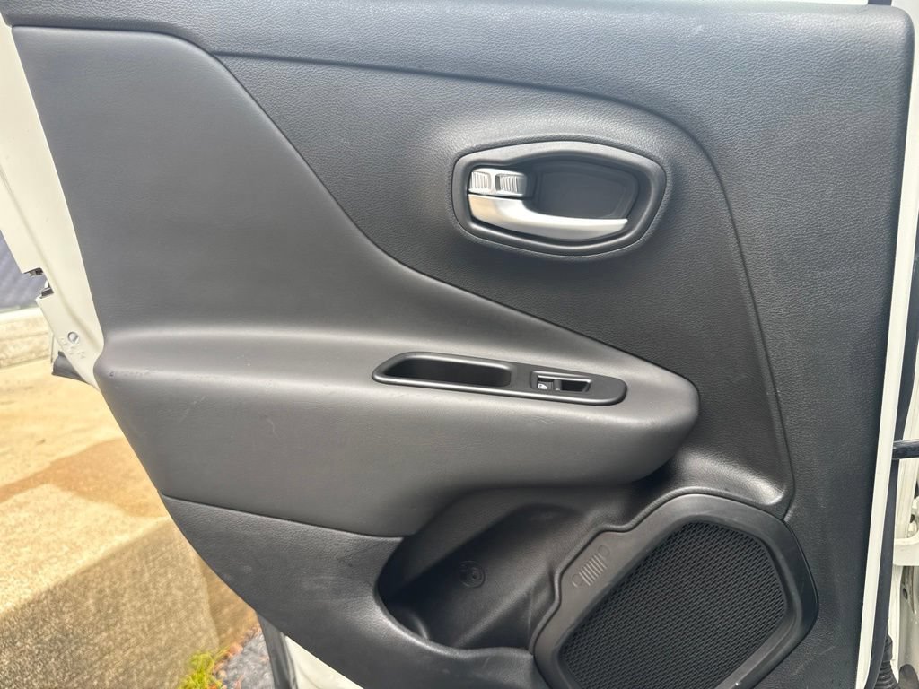 Used 2020 Jeep Renegade Limited w/ UConnect 8.4 Nav Group AWD/4WD image 51
