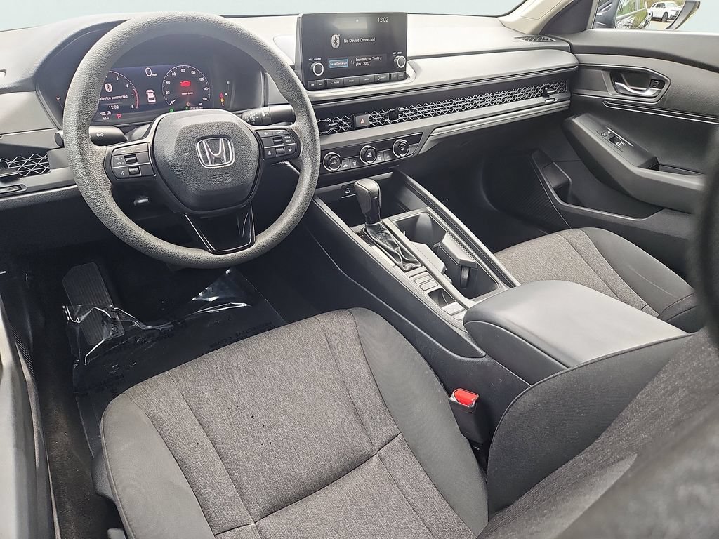 Used 2025 Honda Accord LX image 10