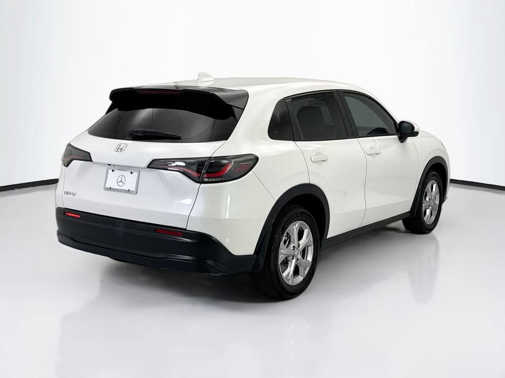 Used 2025 Honda HR-V LX image 5