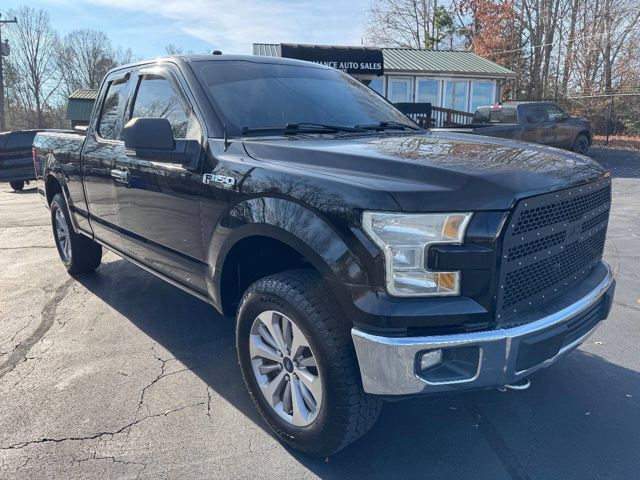 Used 2017 Ford F150 XLT w/ Equipment Group 302A Luxury image 8