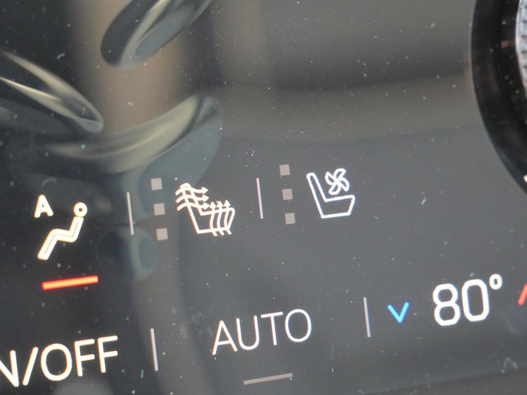 New 2026 GMC Yukon XL Elevation w/ Elevation Premium Package AWD/4WD image 54