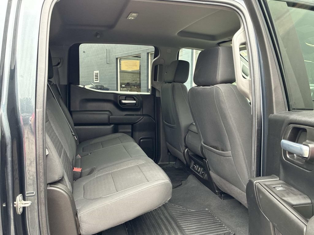 Used 2021 Chevrolet Silverado 1500 LT AWD/4WD image 11